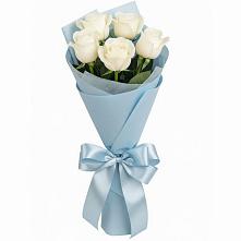 Букет 5 Белых роз Проуд в Серноводском Ставропольского края