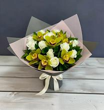 Букет цветов из:  Орхидеи и Розы в Серноводском Ставропольского края