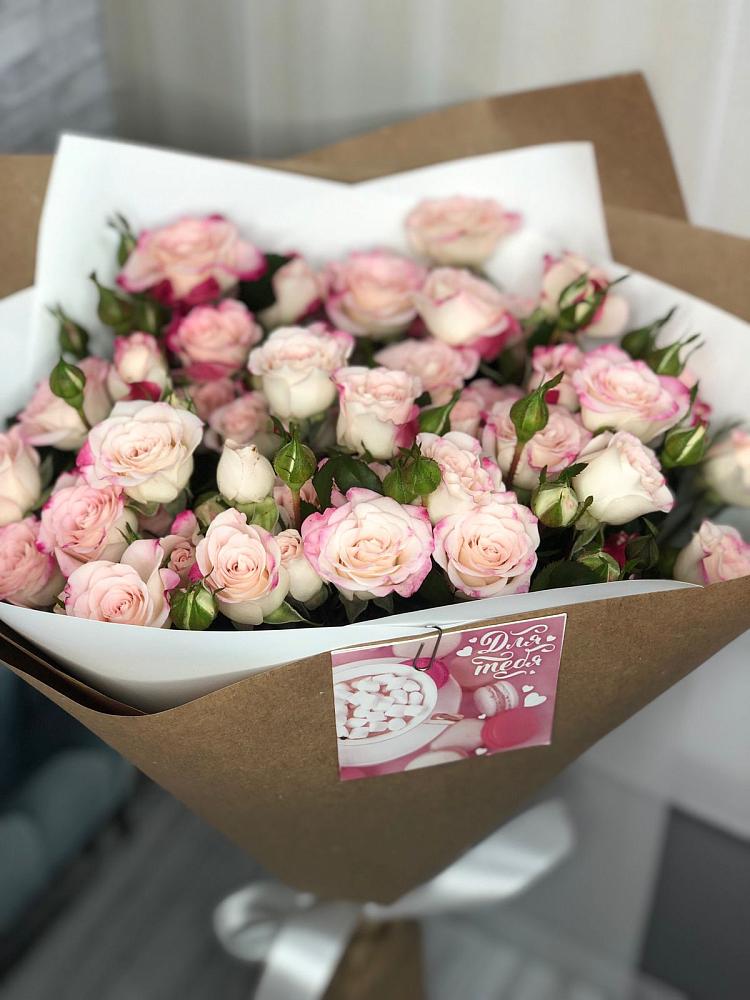 Букет цветов из: Розы в Серноводском Ставропольского края