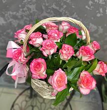 Цветочная композиция из Розы в корзине #REPLACE_PRED# Серноводском Ставропольского края