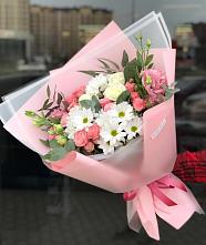 Букет цветов из:  Розы, Лизиантусы и Хризантемы в Серноводском Ставропольского края