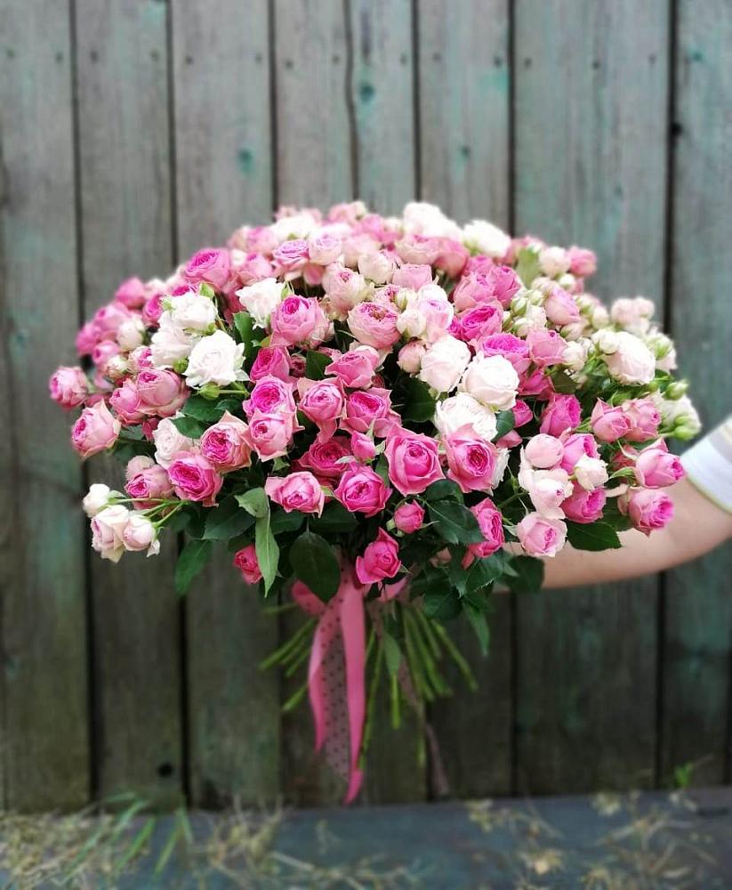 Букет Розовые кустовые розы Натали и Лав Лидия в Серноводском Ставропольского края