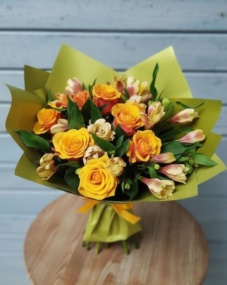 Букет цветов из: Альстромерии и Розы в Серноводском Ставропольского края